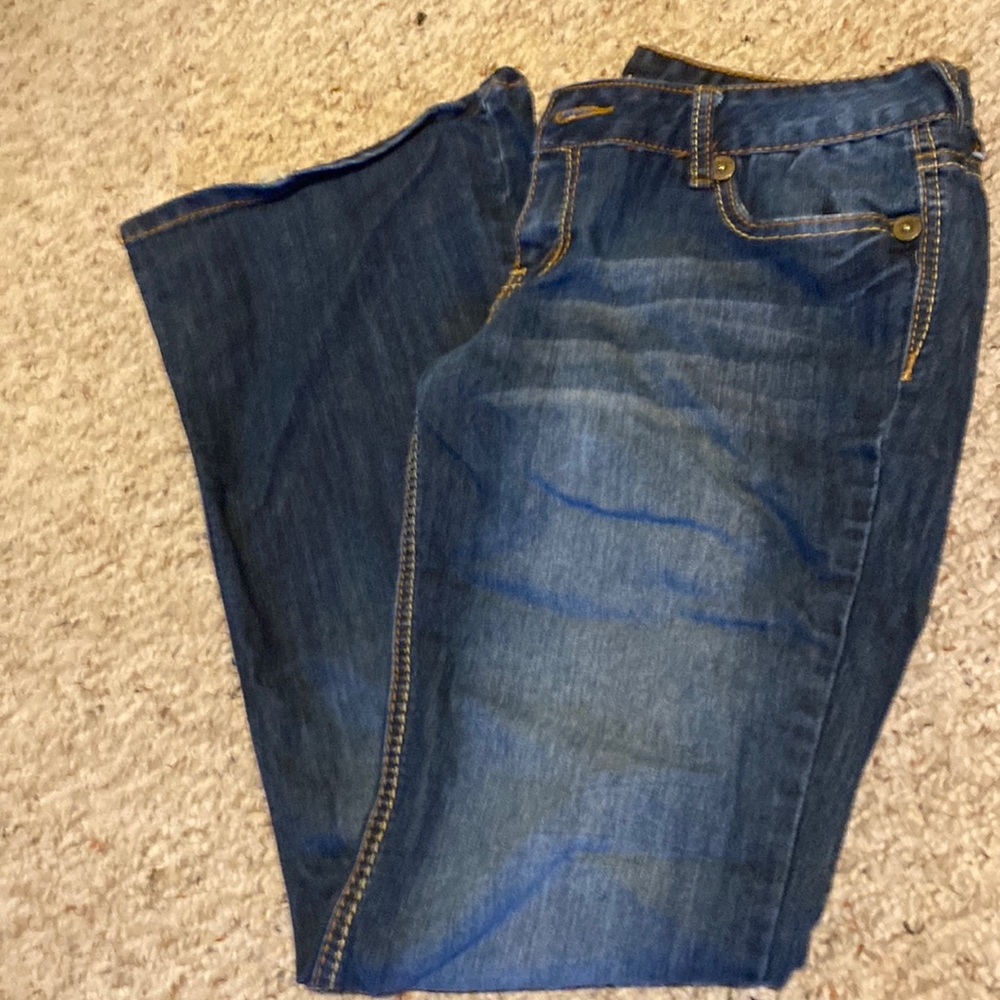 Vanity, Size 29W 33L, BootCut